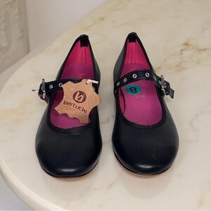 Bertuchi Spain Ballet Leather Flats Mary Jane  Style Sz 8  box  comfortable.